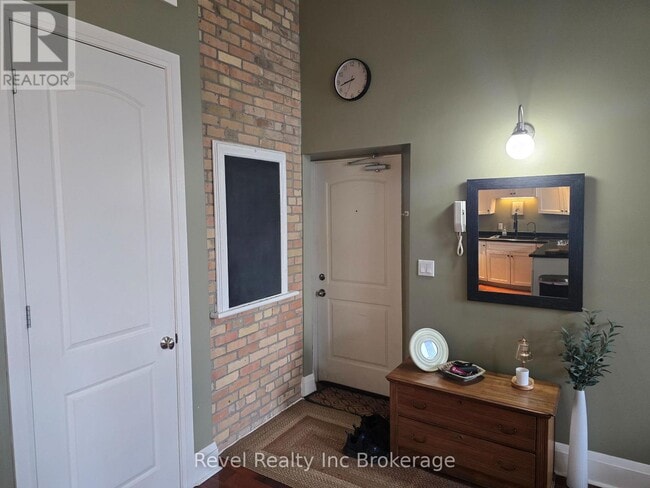 Photo - 81 Broadway St Unité 105