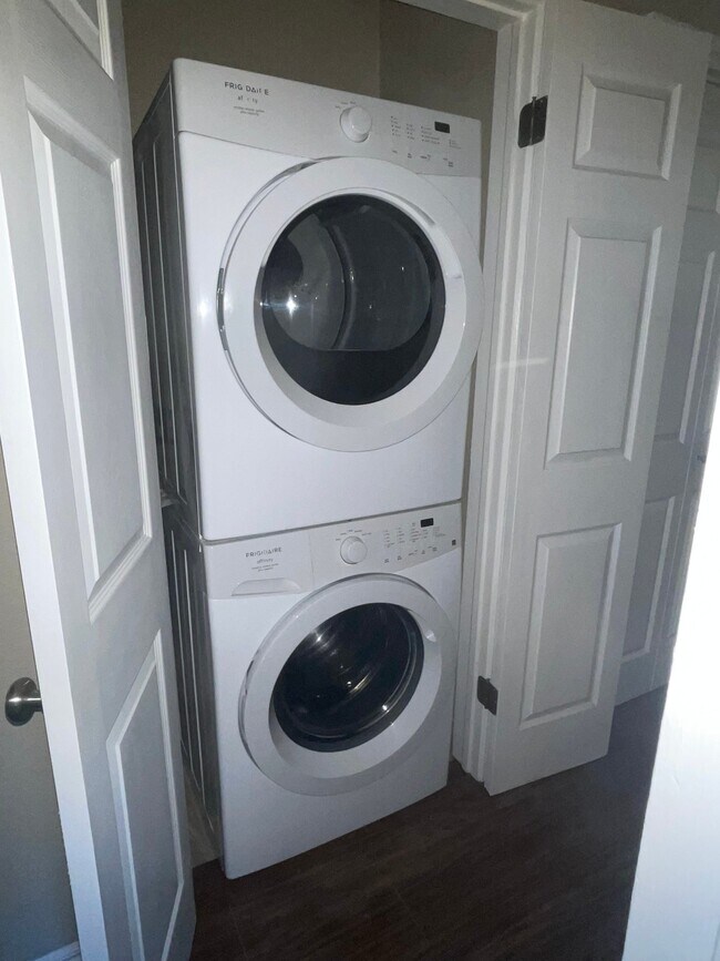 Photo - 417 NW 22nd St Unit Apt B