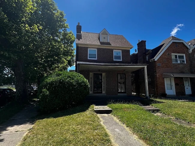 Building Photo - 1636 E Duval St Unit 1