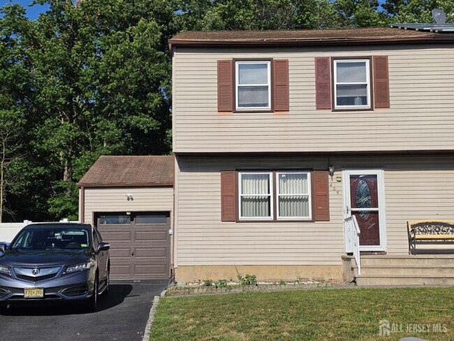 Photo - 405 Frederick Ave