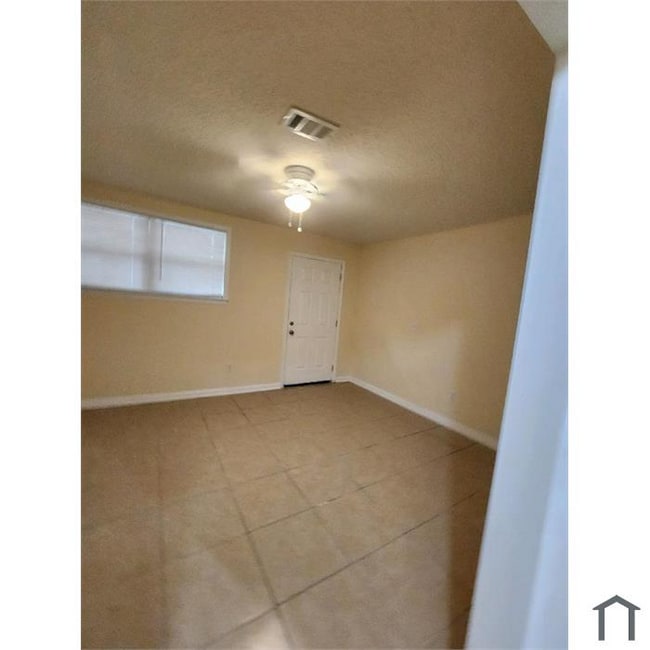 Photo - 847 Northern St Unidad C