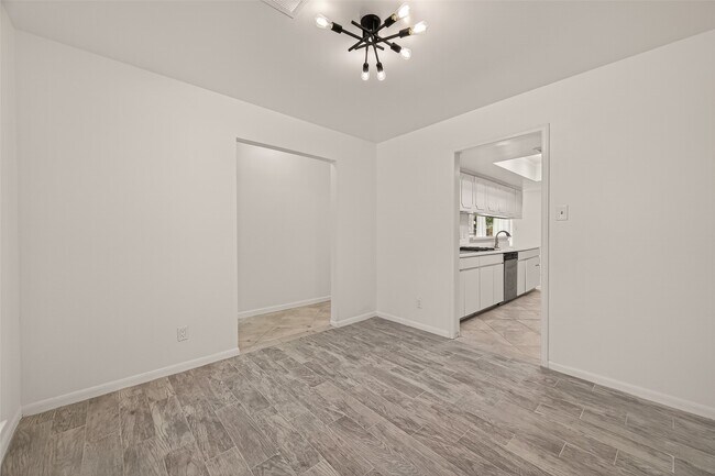 Photo - 5523 Kuldell Dr