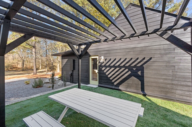 Photo - 1675 Highway 92 S