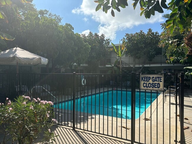 Photo - 6930 Fulton Ave Unit 6930 #17