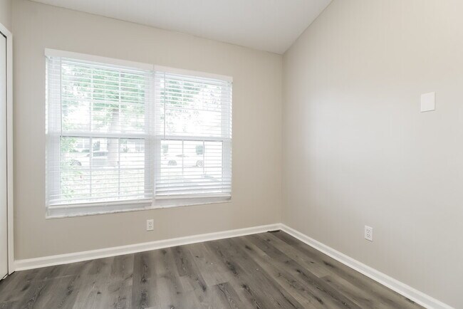 Photo - 104 Little Fox Ave