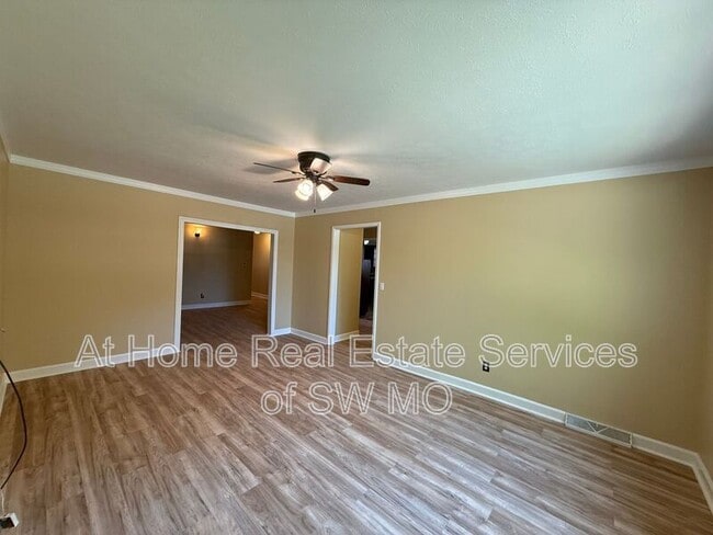 Photo - 516 E Stanford St