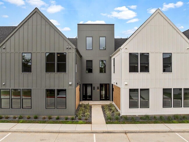 Photo - 1941 Sawdust Rd Condo Unit 105