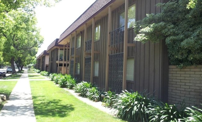 Photo - Casa Del Mar Apartments