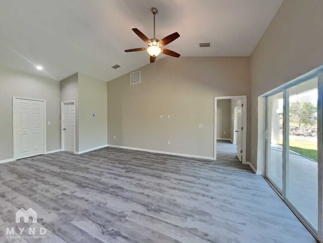 Photo - 1862 Franklin Ln