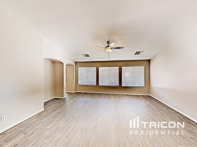 Photo - 2117 W Pickett Ct