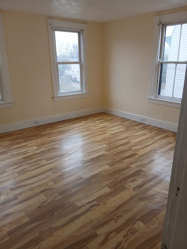 Photo - Wonderful family home on Dead end street.  West Price Hill.  Fully Updated 3-4 BR.