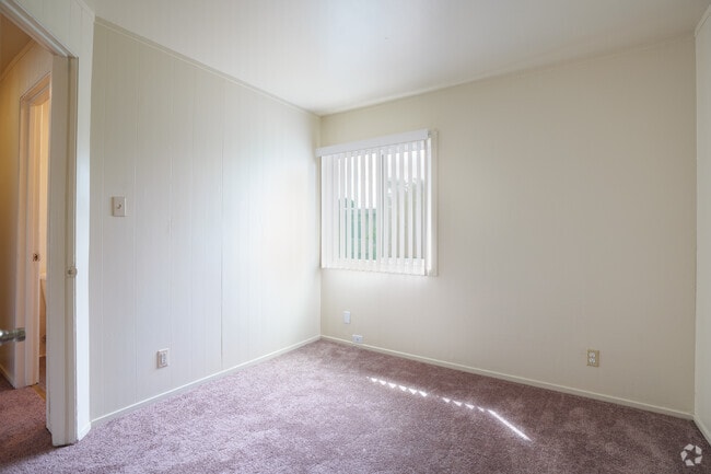 2 habitaciones, 1 baño - 800 pies cuadrados - Dormitorio secundario - Park Manor