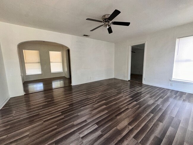 Photo - Cozy 3 bedroom house