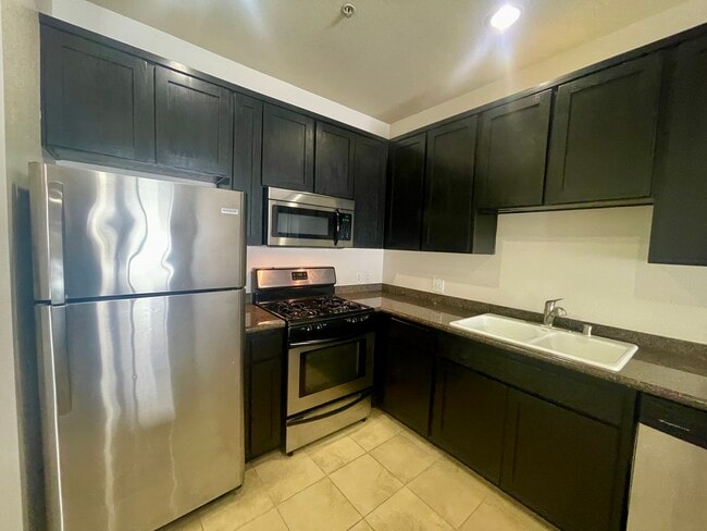 Photo - 5842 Harold Way Unit 202