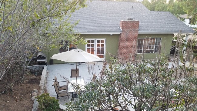 Photo - 10350 Johanna Ave