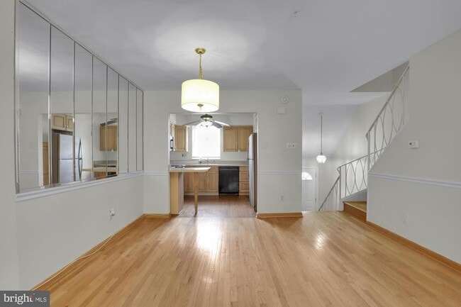 Building Photo - 6736 Emlen St Rental