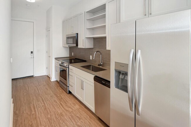 Photo - 101 S Tryon St