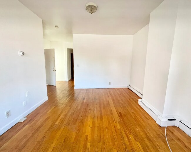 Photo - 846 Huntington Ave Unidad 3