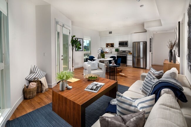 Photo - Mariposa on 3rd