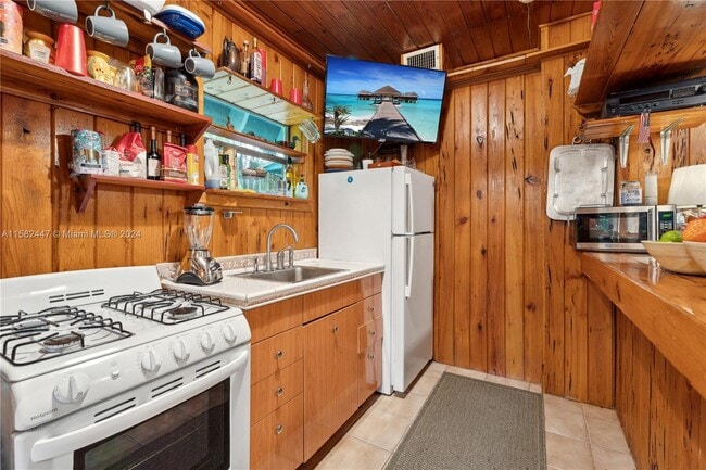 Photo - 4160 Lybyer Ave