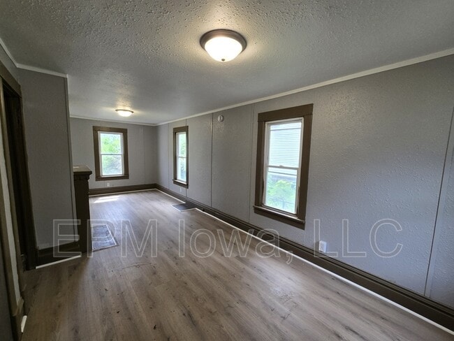 Photo - 716 Fowler St