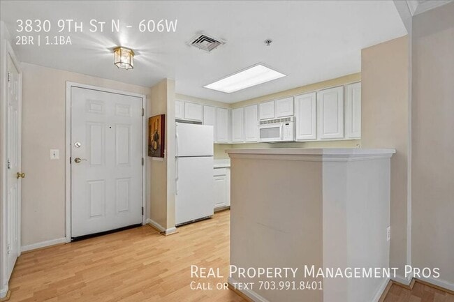 Photo - 3830 9th St N Unit 606W