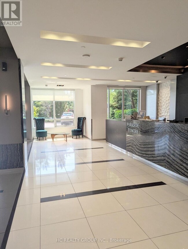 Photo - 7165 Yonge St Unit 111