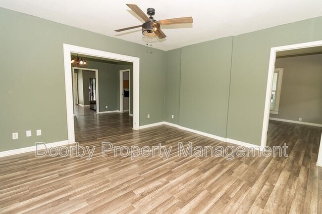 Photo - 156 Signal Hills Dr