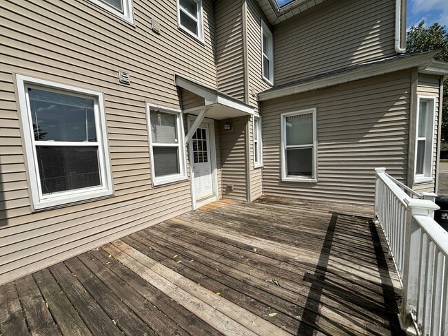 Photo - 99 Clinton St