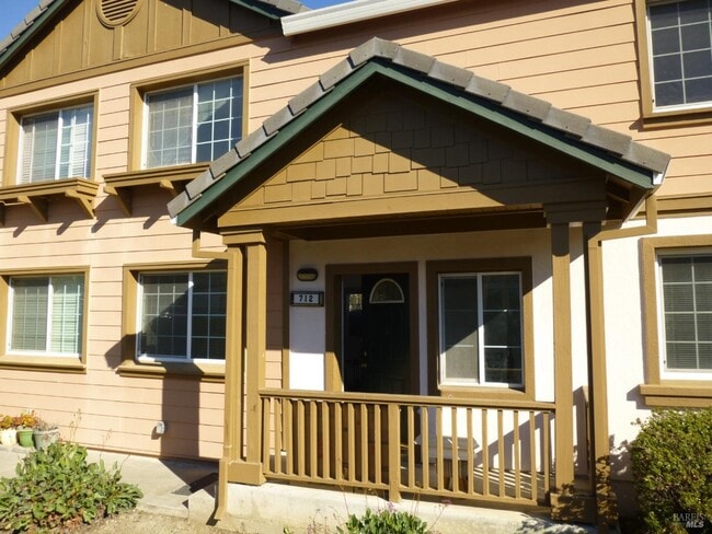 Photo - 712 Daniels Ave