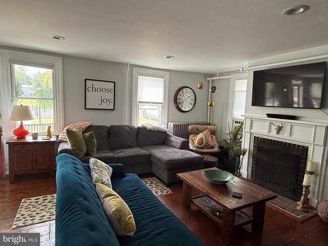 Photo - 303 Baptist Rd