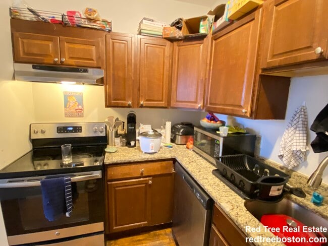 Building Photo - 45 Ashford St Unit 9