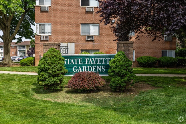 Building Photo - State Fayette Gardens Rental