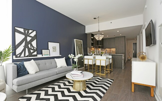 Photo - 740 N Hudson Ave