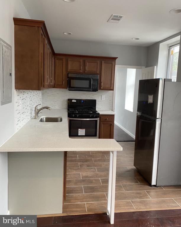 Photo - 838 Corinthian Ave