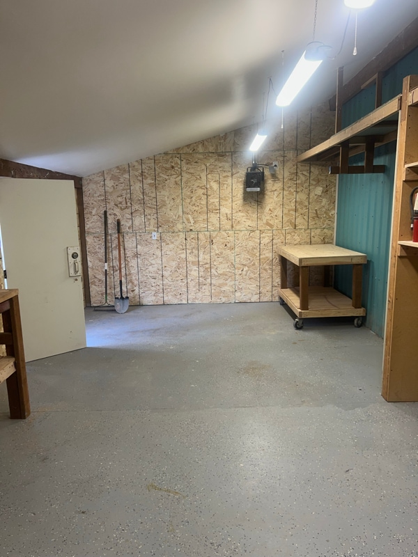 Photo - 6519 Myers Rd E