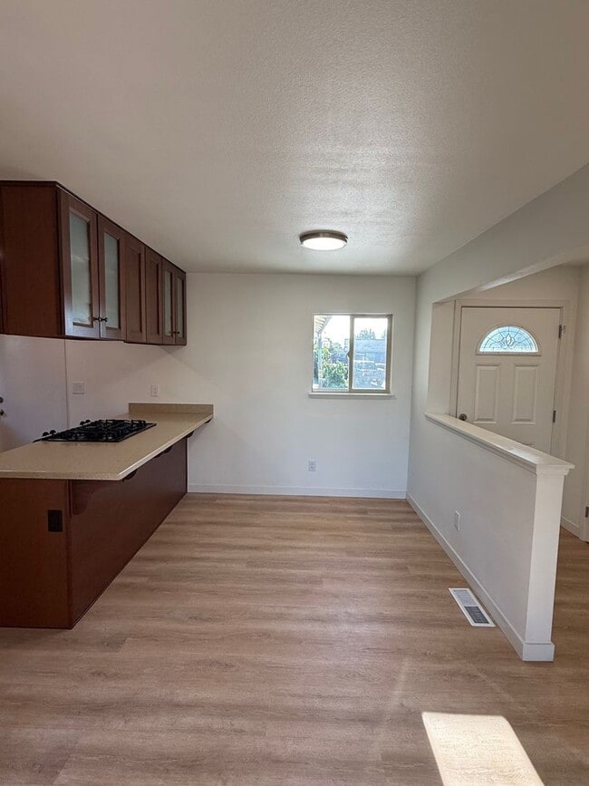 Photo - 3 Bedroom/2 Bathroom Single Story Home In Rohnert Park