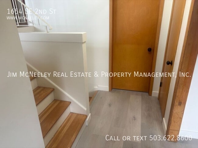 Photo - 1654 SE 2nd St