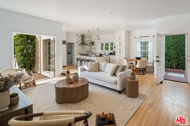 Photo - 625 Sierra Dr