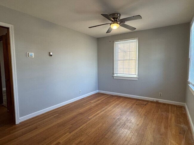 Photo - 305 Stonewall Ave