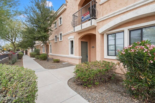 Photo - 10757 N 74th St Townhome