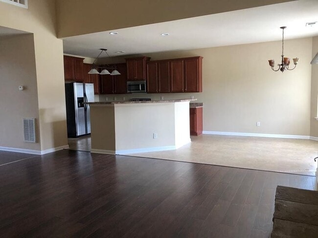 Photo - 13 Old Glory Way