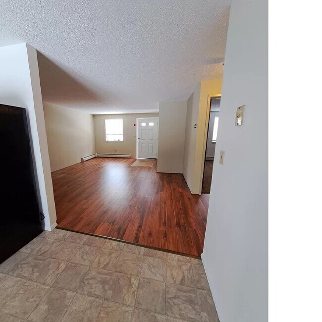 64 Converseville Road RNB - 64 Converseville Road  RNB Apartment Unit 12