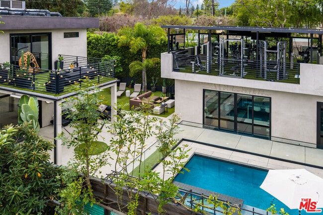 Photo - 18589 Linnet St