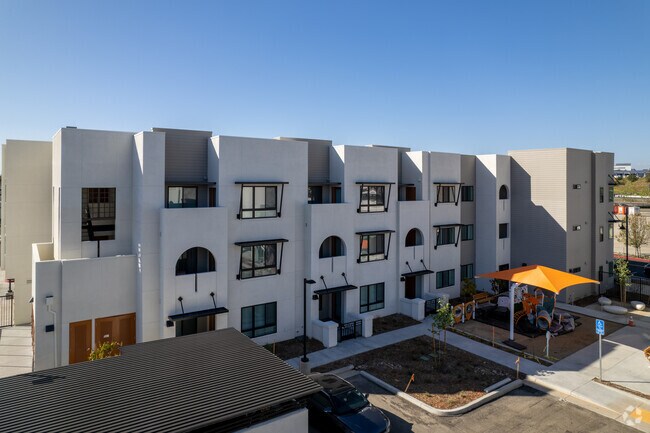 Photo - Las Haciendas Apartments