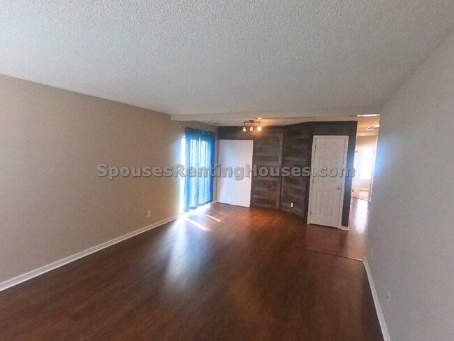 Photo - 6639 W Stanhope Dr