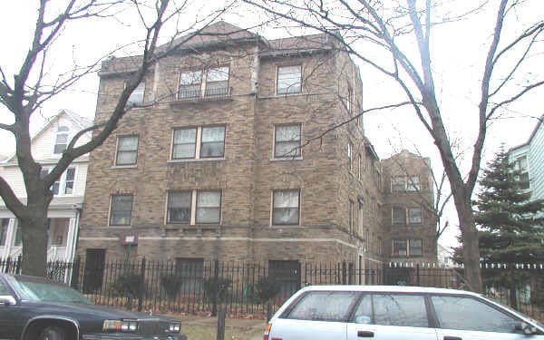 Building Photo - 2242 N Monticello Ave Unit GDN Rental