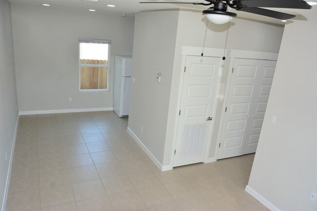 Photo - San Carlos Apartments