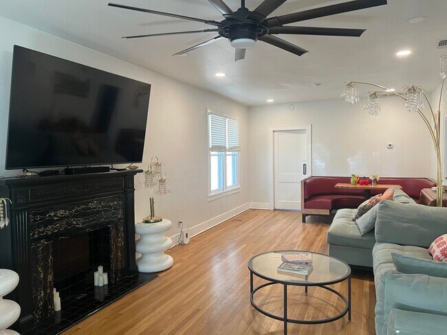 Photo - 2206 16th St