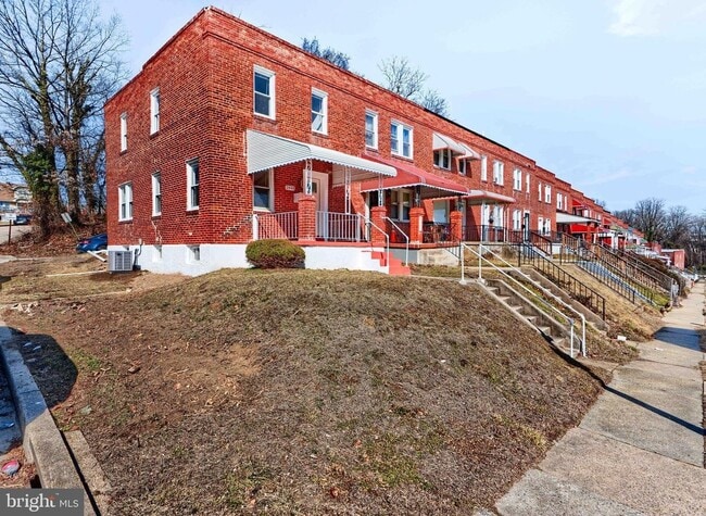Photo - 2448 Shirley Ave
